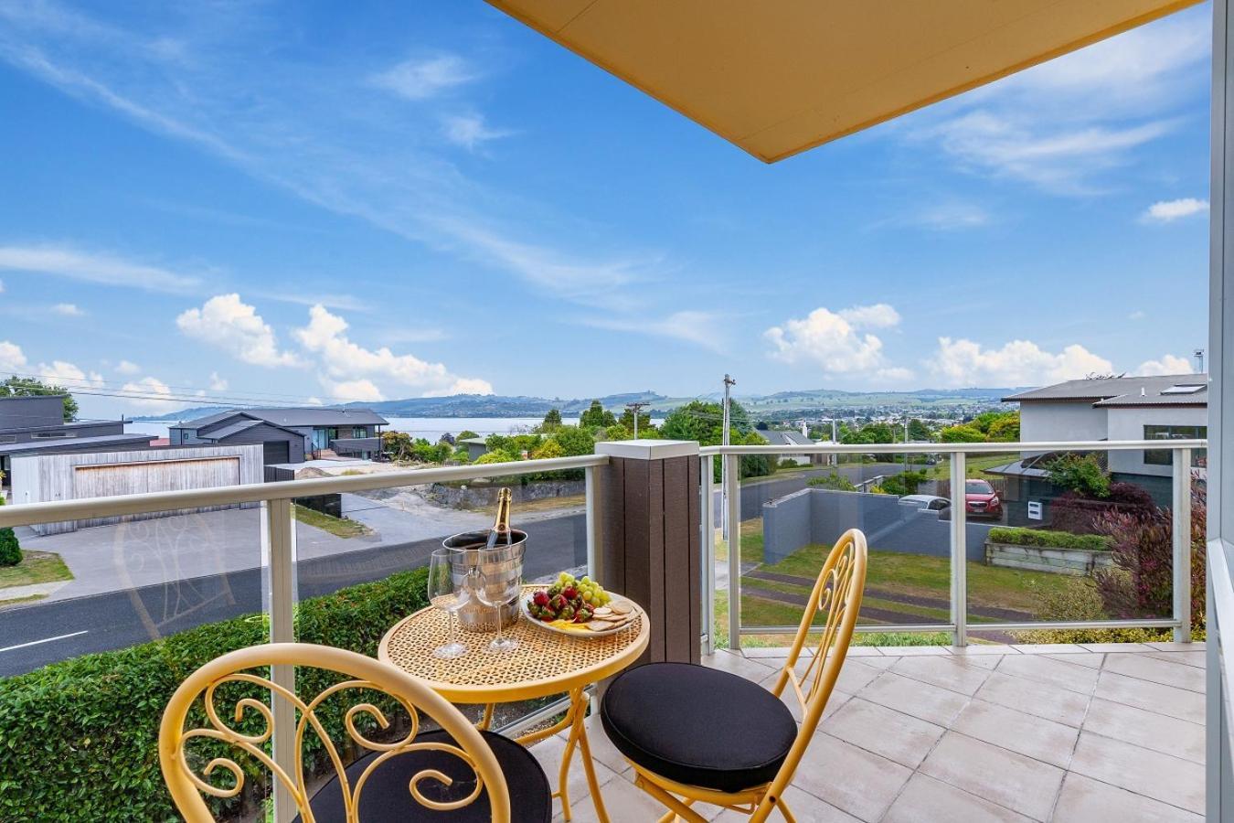 Top Of The Lake - Taupo Exterior photo